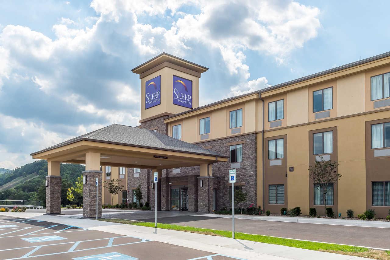 Quality Inn & Suites Frostburg-Cumberland Exterior photo